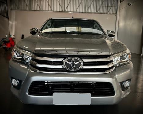 TOYOTA Hilux Caminhonete 2.8 16V SRX 4X4 TURBO DIESEL CABINE DUPLA AUTOMTICO, Foto 3