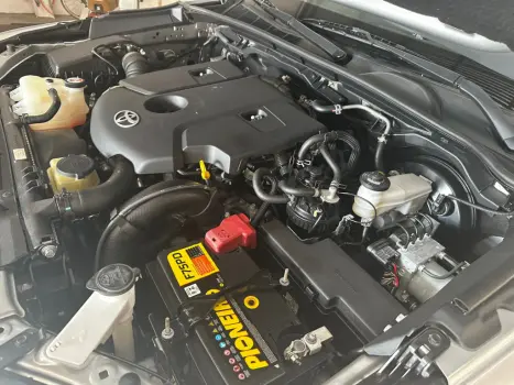 TOYOTA Hilux Caminhonete 2.8 16V SRX 4X4 TURBO DIESEL CABINE DUPLA AUTOMTICO, Foto 7