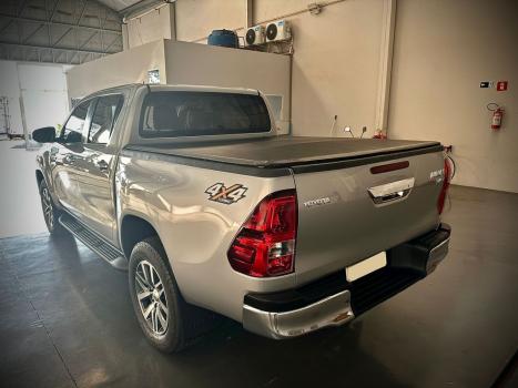 TOYOTA Hilux Caminhonete 2.8 16V SRX 4X4 TURBO DIESEL CABINE DUPLA AUTOMTICO, Foto 10