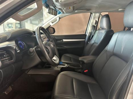 TOYOTA Hilux Caminhonete 2.8 16V SRX 4X4 TURBO DIESEL CABINE DUPLA AUTOMTICO, Foto 16