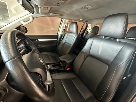 TOYOTA Hilux Caminhonete 2.8 16V SRX 4X4 TURBO DIESEL CABINE DUPLA AUTOMTICO, Foto 21