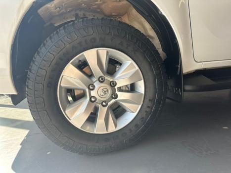 TOYOTA Hilux Caminhonete 2.8 16V SRV 4X4 DIESEL CABINE DUPLA AUTOMTICO, Foto 14