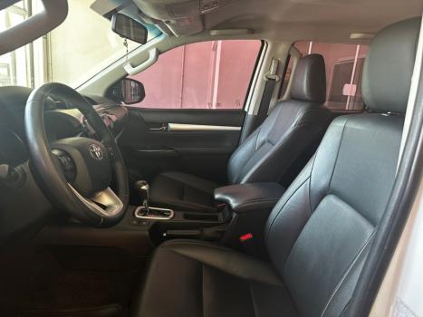 TOYOTA Hilux Caminhonete 2.8 16V SRV 4X4 DIESEL CABINE DUPLA AUTOMTICO, Foto 15