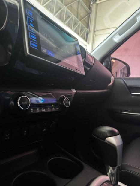 TOYOTA Hilux Caminhonete 2.8 16V SRV 4X4 DIESEL CABINE DUPLA AUTOMTICO, Foto 19