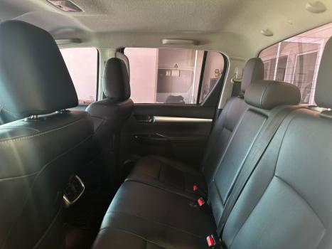 TOYOTA Hilux Caminhonete 2.8 16V SRV 4X4 DIESEL CABINE DUPLA AUTOMTICO, Foto 20