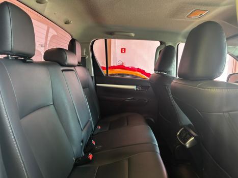 TOYOTA Hilux Caminhonete 2.8 16V SRV 4X4 DIESEL CABINE DUPLA AUTOMTICO, Foto 22