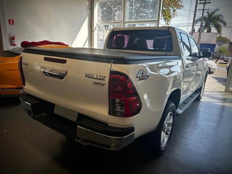 TOYOTA Hilux Caminhonete 2.8 16V SRV 4X4 DIESEL CABINE DUPLA AUTOMTICO, Foto 8