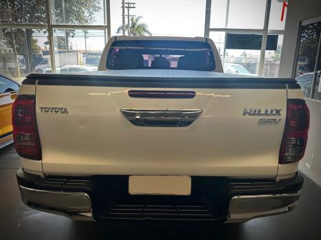TOYOTA Hilux Caminhonete 2.8 16V SRV 4X4 DIESEL CABINE DUPLA AUTOMTICO, Foto 10