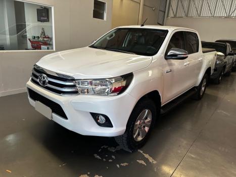 TOYOTA Hilux Caminhonete 2.8 16V SRV 4X4 DIESEL CABINE DUPLA AUTOMTICO, Foto 2