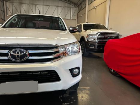 TOYOTA Hilux Caminhonete 2.8 16V SRV 4X4 DIESEL CABINE DUPLA AUTOMTICO, Foto 4