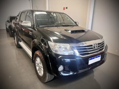 TOYOTA Hilux Caminhonete 3.0 4P 4X4 SRV TURBO DIESEL TOP CABINE DUPLA AUTOMTICO, Foto 1