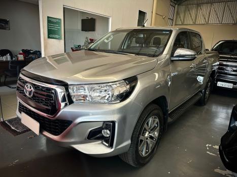 TOYOTA Hilux Caminhonete 2.8 16V SRV 4X4 DIESEL CABINE DUPLA AUTOMTICO, Foto 2