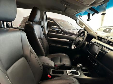 TOYOTA Hilux Caminhonete 2.8 16V SRV 4X4 DIESEL CABINE DUPLA AUTOMTICO, Foto 14