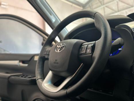 TOYOTA Hilux Caminhonete 2.8 16V SRV 4X4 DIESEL CABINE DUPLA AUTOMTICO, Foto 16