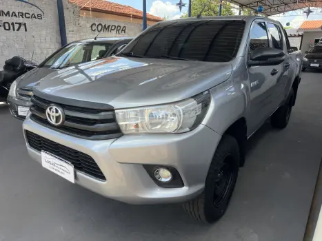 TOYOTA Hilux Caminhonete 2.8 4P 4X4 DIESEL CABINE DUPLA, Foto 2