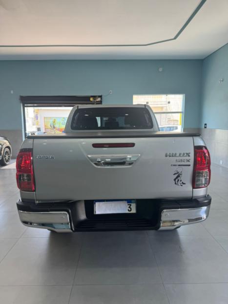 TOYOTA Hilux Caminhonete 2.8 16V SRX 4X4 TURBO DIESEL CABINE DUPLA AUTOMTICO, Foto 6