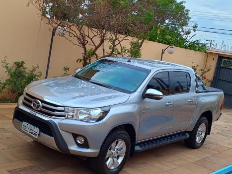 TOYOTA Hilux Caminhonete 2.7 16V 4P SRV FLEX 4X4  CABINE DUPLA AUTOMTICO, Foto 7