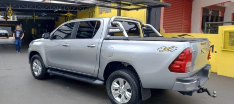 TOYOTA Hilux Caminhonete 2.7 16V 4P SRV FLEX 4X4  CABINE DUPLA AUTOMTICO, Foto 2