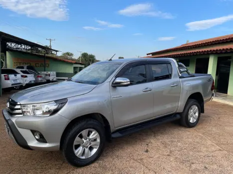 TOYOTA Hilux Caminhonete 2.8 16V SRV 4X4 DIESEL CABINE DUPLA AUTOMTICO, Foto 1