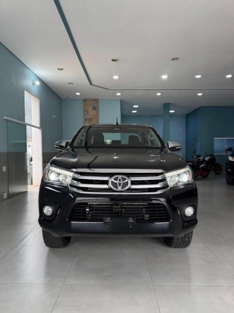 TOYOTA Hilux Caminhonete 2.8 16V SRX 4X4 TURBO DIESEL CABINE DUPLA AUTOMTICO, Foto 5