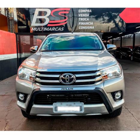 TOYOTA Hilux Caminhonete 2.7 16V 4P SRV FLEX 4X4  CABINE DUPLA AUTOMTICO, Foto 4