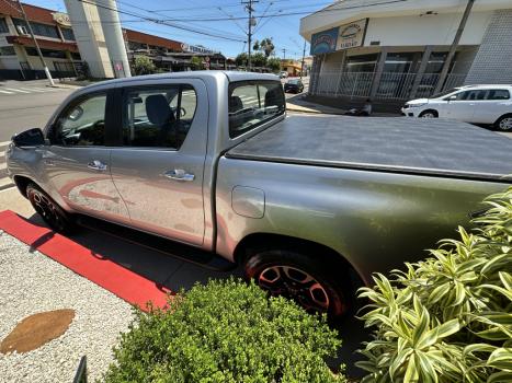 TOYOTA Hilux Caminhonete 2.8 16V SRX 4X4 DIESEL CABINE DUPLA AUTOMTICO, Foto 6