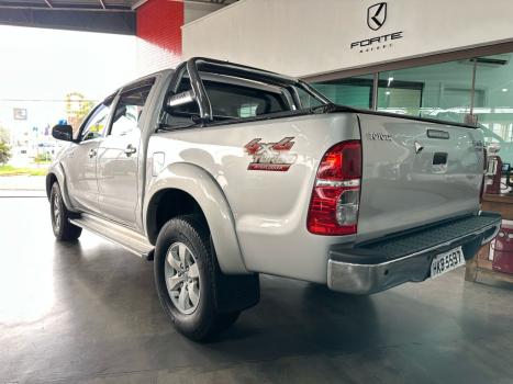 TOYOTA Hilux Caminhonete 3.0 4P 4X4 SRV TURBO DIESEL CABINE DUPLA AUTOMTICO, Foto 3