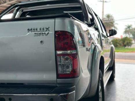 TOYOTA Hilux Caminhonete 3.0 4P 4X4 SRV TURBO DIESEL CABINE DUPLA AUTOMTICO, Foto 4