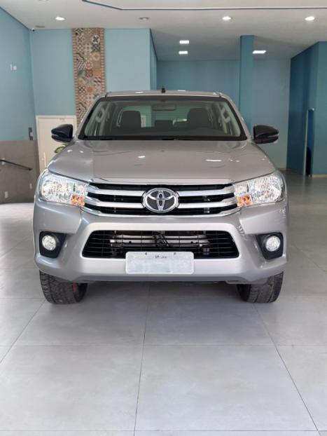TOYOTA Hilux Caminhonete 2.7 16V 4P SR FLEX CABINE DUPLA, Foto 3