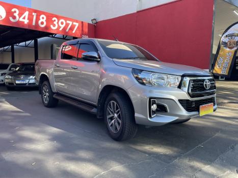 TOYOTA Hilux Caminhonete 2.8 16V SRV 4X4 DIESEL CABINE DUPLA AUTOMTICO, Foto 4
