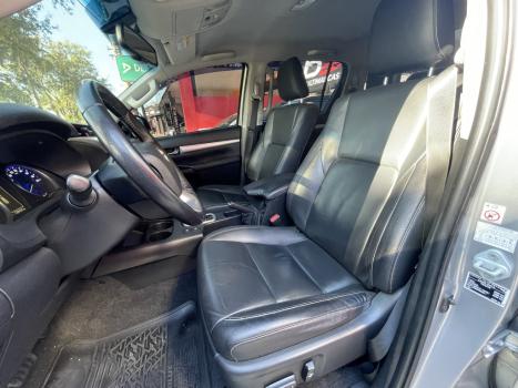 TOYOTA Hilux Caminhonete 2.8 16V SRV 4X4 DIESEL CABINE DUPLA AUTOMTICO, Foto 14