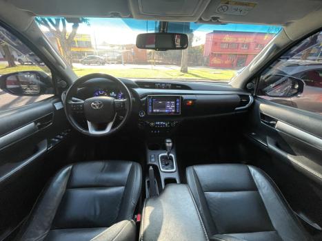 TOYOTA Hilux Caminhonete 2.8 16V SRV 4X4 DIESEL CABINE DUPLA AUTOMTICO, Foto 15