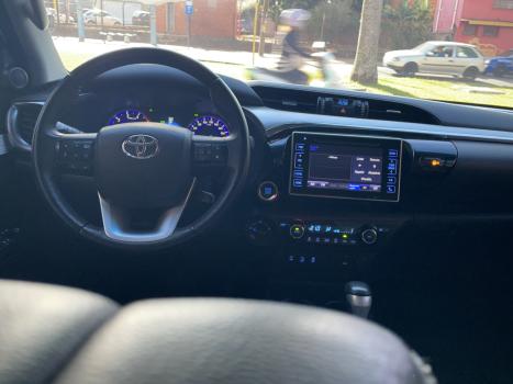TOYOTA Hilux Caminhonete 2.8 16V SRV 4X4 DIESEL CABINE DUPLA AUTOMTICO, Foto 17