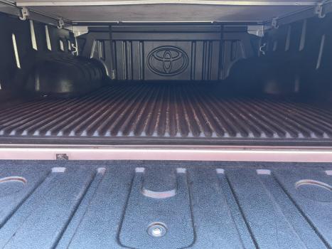 TOYOTA Hilux Caminhonete 2.8 16V SRV 4X4 DIESEL CABINE DUPLA AUTOMTICO, Foto 18