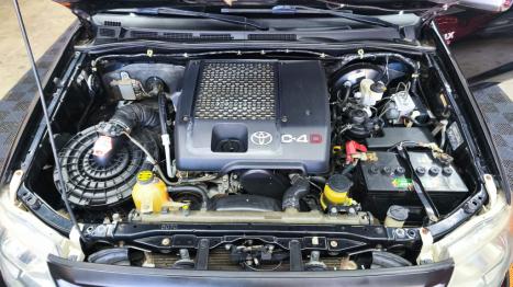 TOYOTA Hilux Caminhonete 3.0 4P 4X4 SRV TURBO DIESEL CABINE DUPLA AUTOMTICO, Foto 17