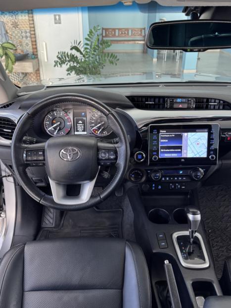 TOYOTA Hilux Caminhonete 2.8 16V SRX 4X4 TURBO DIESEL CABINE DUPLA AUTOMTICO, Foto 9
