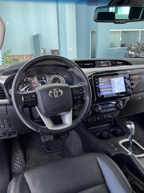TOYOTA Hilux Caminhonete 2.8 16V SRX 4X4 TURBO DIESEL CABINE DUPLA AUTOMTICO, Foto 10