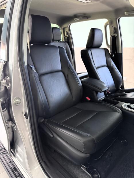 TOYOTA Hilux Caminhonete 2.8 16V SRX 4X4 TURBO DIESEL CABINE DUPLA AUTOMTICO, Foto 13
