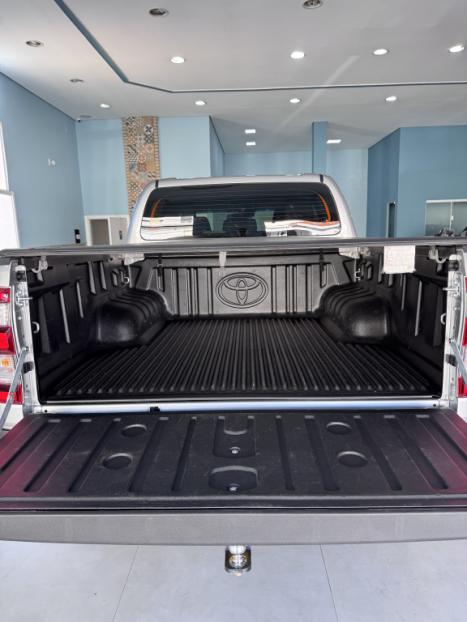 TOYOTA Hilux Caminhonete 2.8 16V SRX 4X4 TURBO DIESEL CABINE DUPLA AUTOMTICO, Foto 17