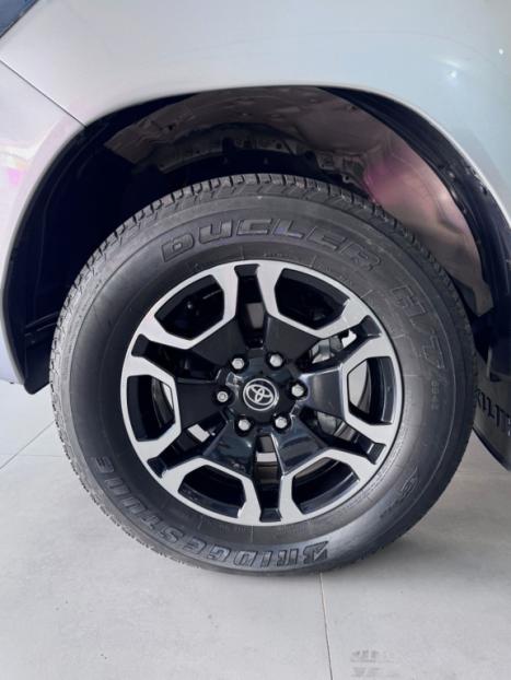 TOYOTA Hilux Caminhonete 2.8 16V SRX 4X4 TURBO DIESEL CABINE DUPLA AUTOMTICO, Foto 19