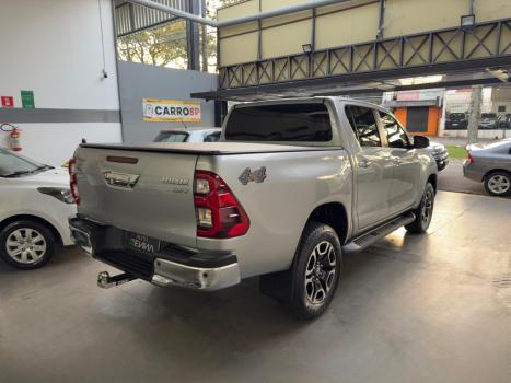 TOYOTA Hilux Caminhonete 2.8 16V SRX 4X4 TURBO DIESEL CABINE DUPLA AUTOMTICO, Foto 3
