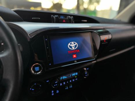 TOYOTA Hilux Caminhonete 2.8 16V SRX 4X4 TURBO DIESEL CABINE DUPLA AUTOMTICO, Foto 10