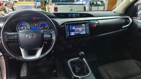 TOYOTA Hilux Caminhonete 2.7 16V 4P SR FLEX CABINE DUPLA, Foto 10