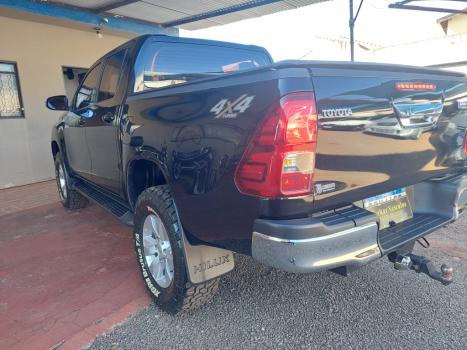 TOYOTA Hilux Caminhonete 2.8 16V SRV 4X4 DIESEL CABINE DUPLA AUTOMTICO, Foto 4