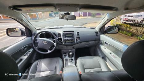 TOYOTA Hilux Caminhonete 3.0 4P 4X4 SRV TURBO DIESEL CABINE DUPLA AUTOMTICO, Foto 9