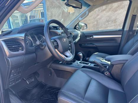 TOYOTA Hilux Caminhonete 2.8 16V SRX PLUS 4X4 TURBO DIESEL CABINE DUPLA AUTOMTICO, Foto 7