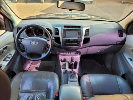 TOYOTA Hilux Caminhonete 3.0 4P 4X4 SRV TURBO DIESEL CABINE DUPLA AUTOMTICO, Foto 5