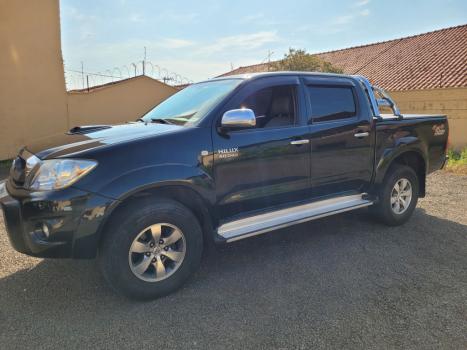 TOYOTA Hilux Caminhonete 3.0 4P 4X4 SRV TURBO DIESEL CABINE DUPLA AUTOMTICO, Foto 1
