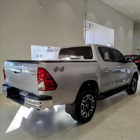 TOYOTA Hilux Caminhonete 2.8 16V SRV 4X4 DIESEL CABINE DUPLA AUTOMTICO, Foto 4