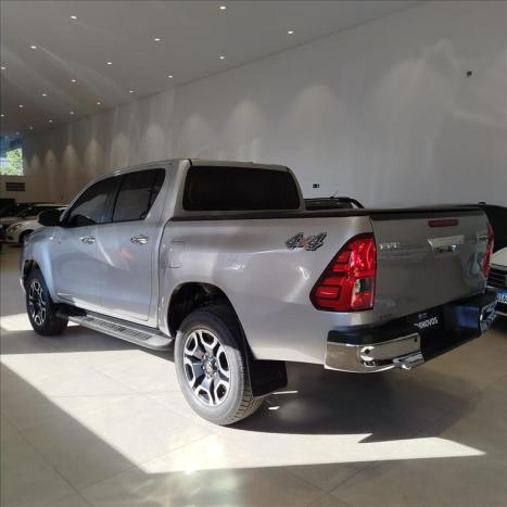 TOYOTA Hilux Caminhonete 2.8 16V SRV 4X4 DIESEL CABINE DUPLA AUTOMTICO, Foto 6